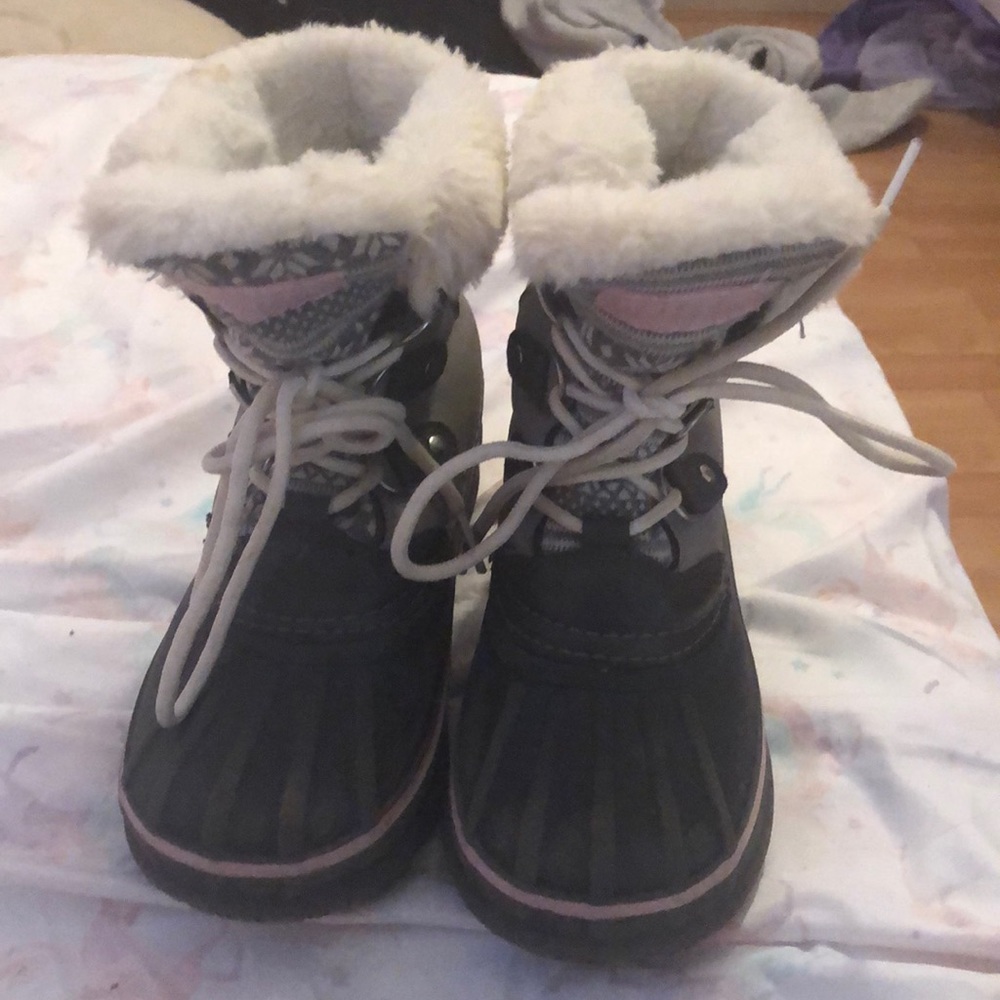 Girls size 13 London fog winter boots